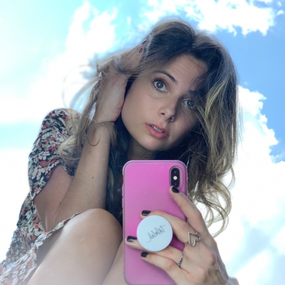 Meet your Posher, Hanna - Picture 2 of 7